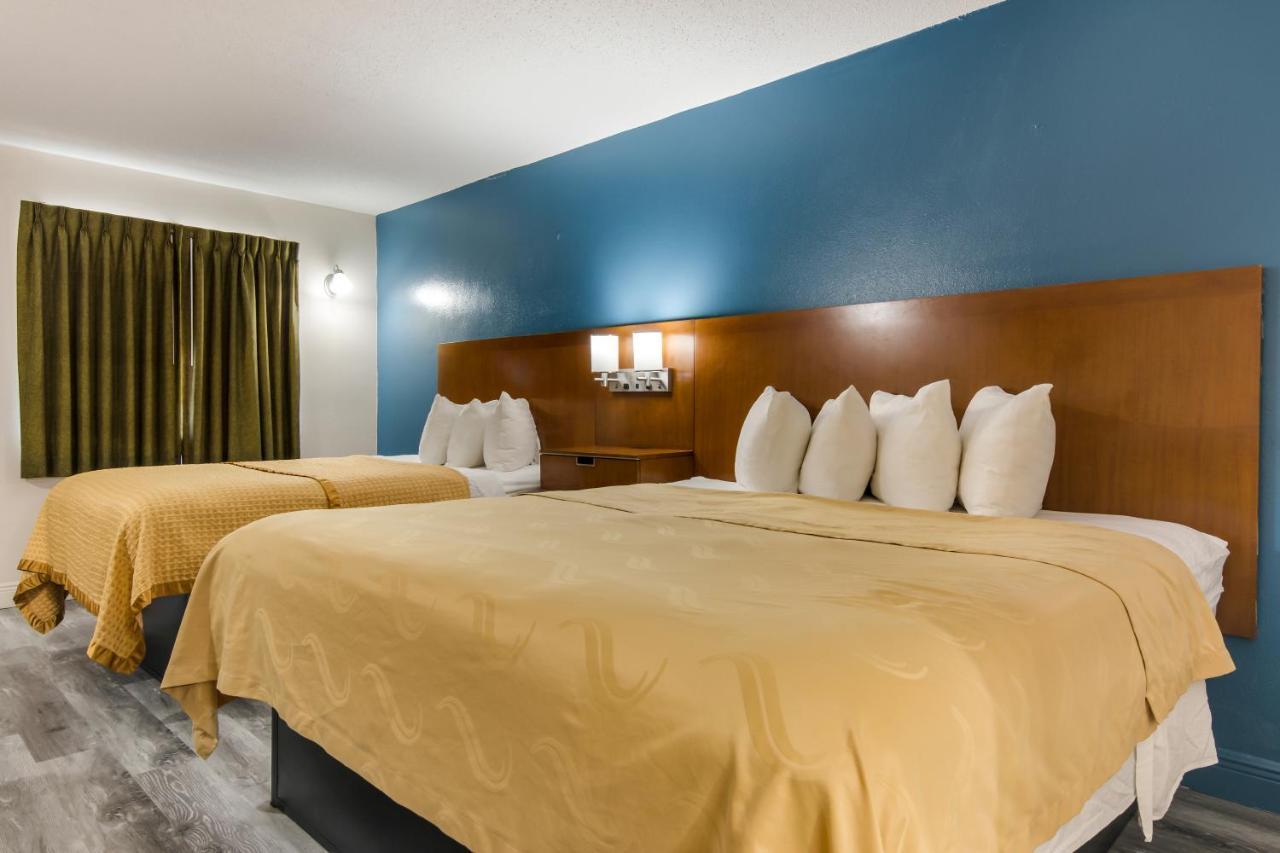 Rodeway Inn Broken Bow-Hochatown エクステリア 写真